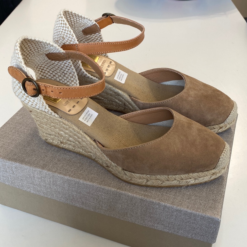Kanna Taupe Suede Jute Wedge Heel Sandel Size 8